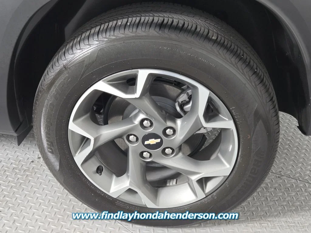 Used 2024 Sterling Gray Metallic Chevrolet LT image 10