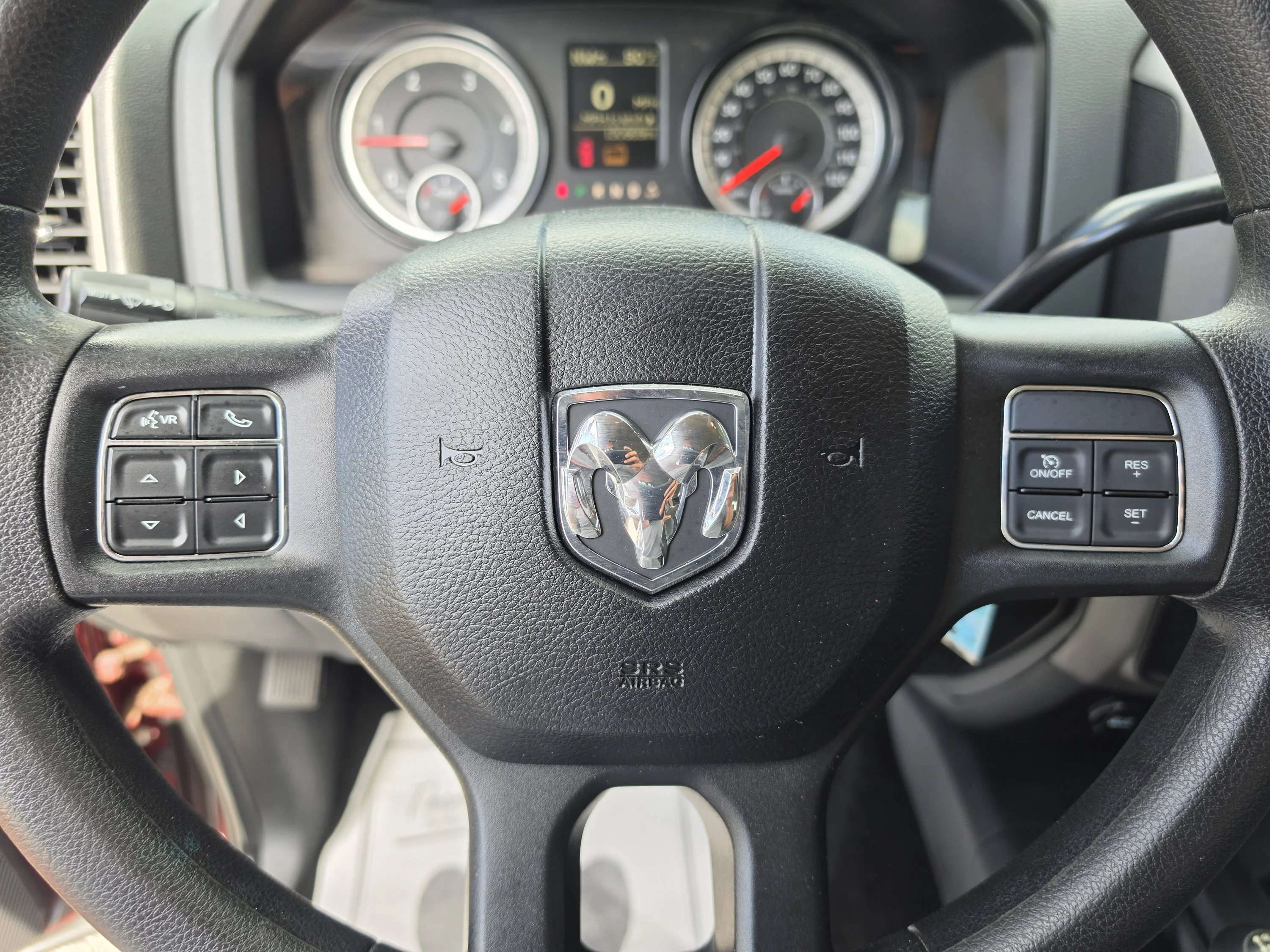 Used 2016 Delmonico Red Pearlcoat Ram Tradesman image 34