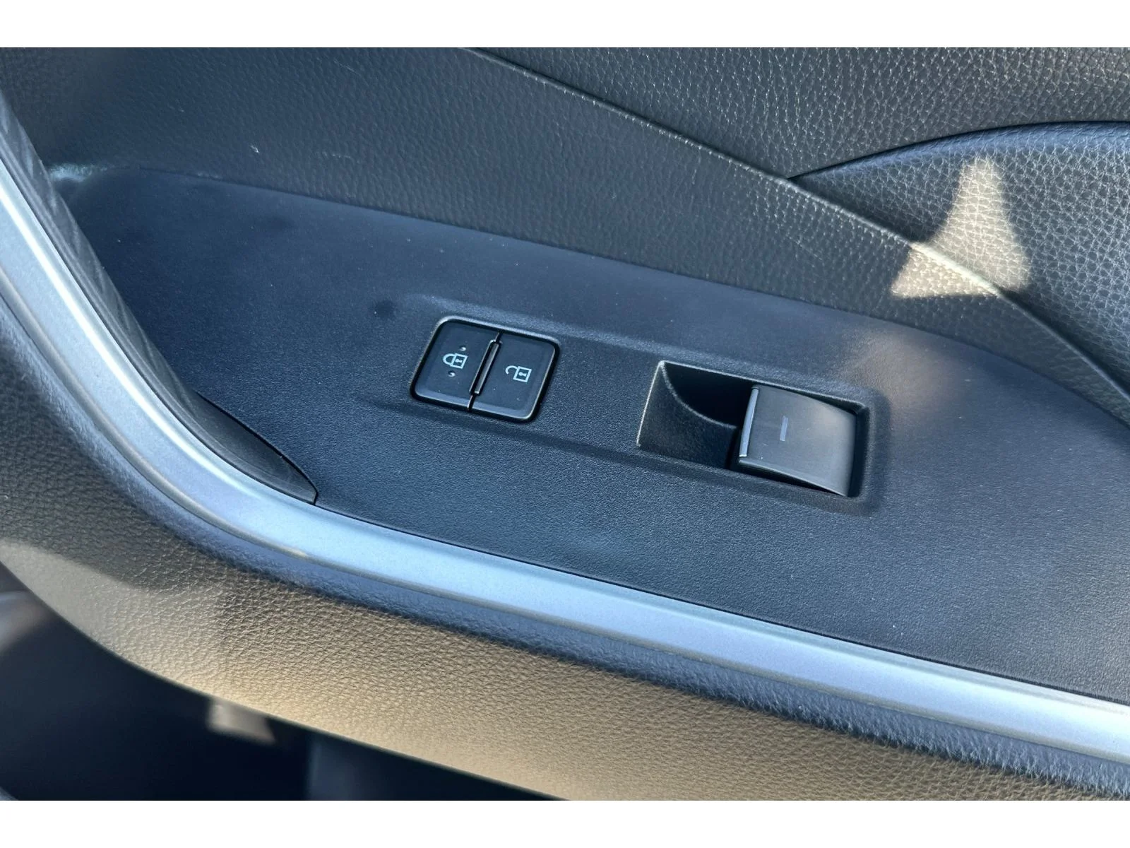 Used 2023 Magnetic Gray Metallic Toyota XLE Premium image 22