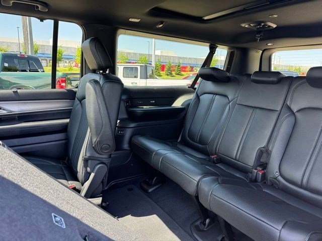 New 2026 High Gloss Black Jeep Limited Reserve image 30