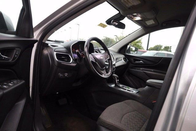 Used 2022 Silver Ice Metallic Chevrolet LT image 17