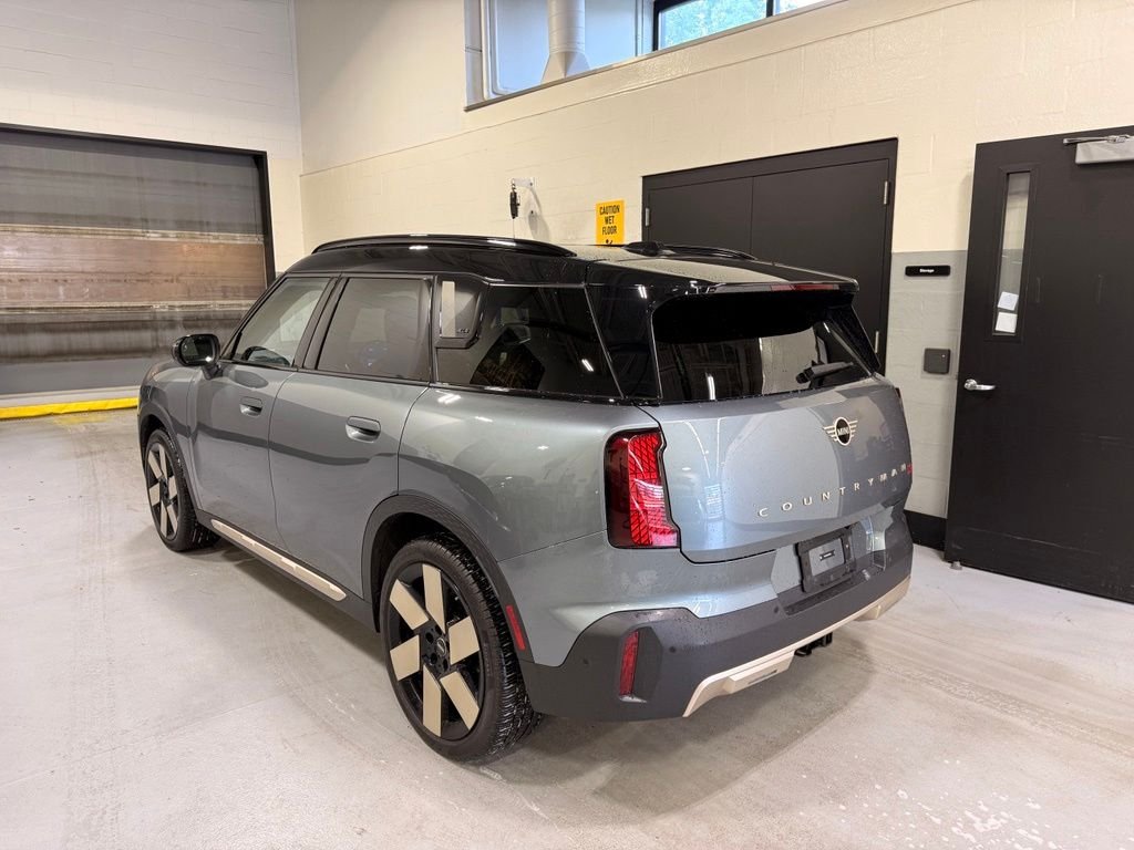 Used 2025 Smokey Green Metallic MINI  image 3