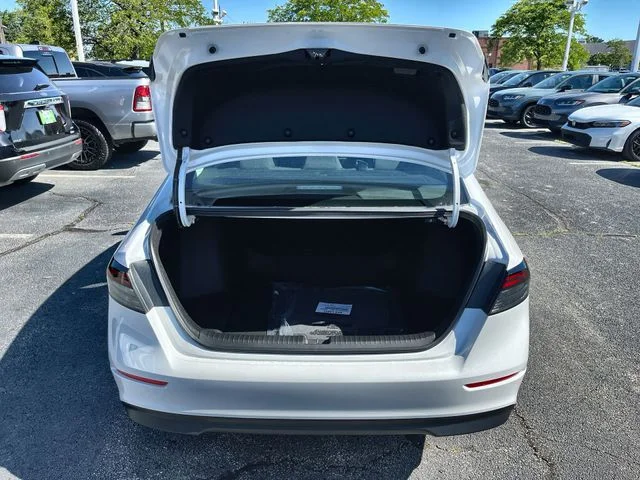 New 2026 Platinum White Pearl Honda LX image 27