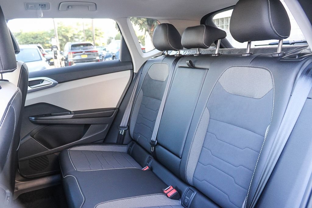 New 2026 Gray Volkswagen 1.5T SE image 18