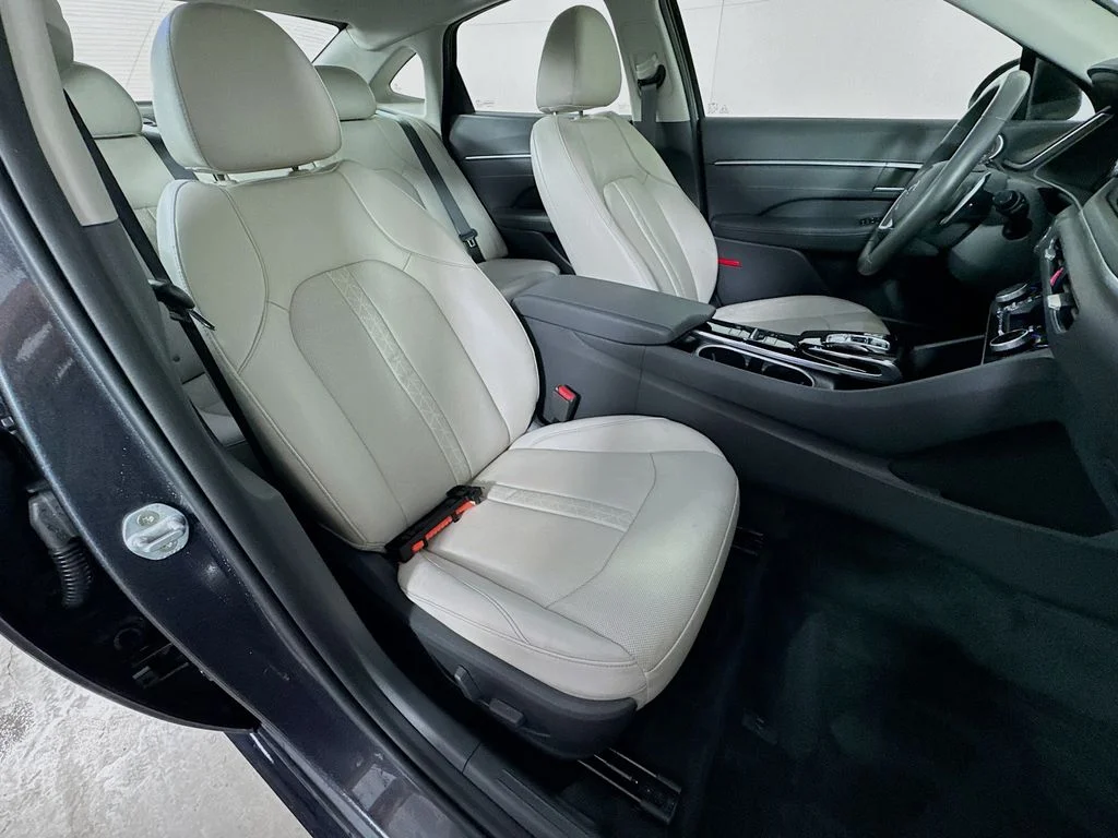 Used 2020 Gray Hyundai Limited image 35