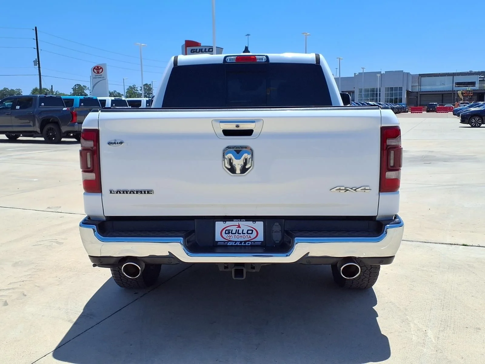Used 2022 White Ram Laramie image 7