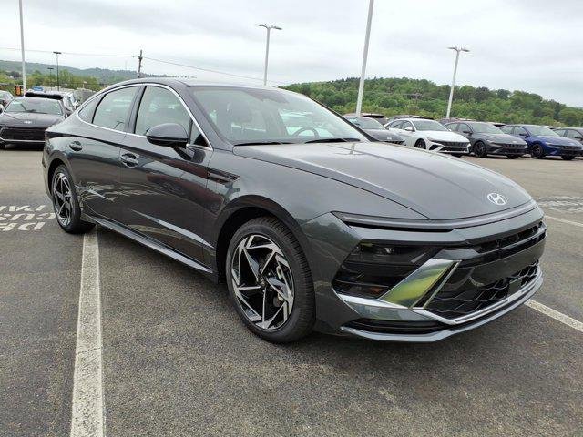 2026 Hyundai Sonata SEL AWD's photo