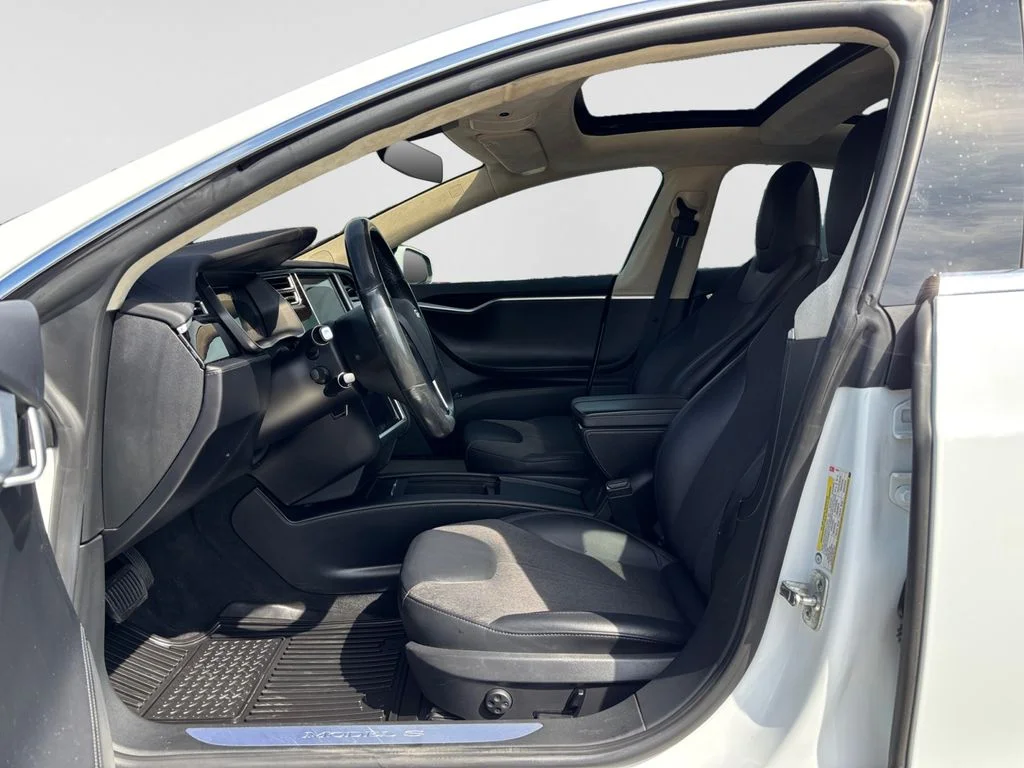 Used 2016 White Tesla 90D image 10
