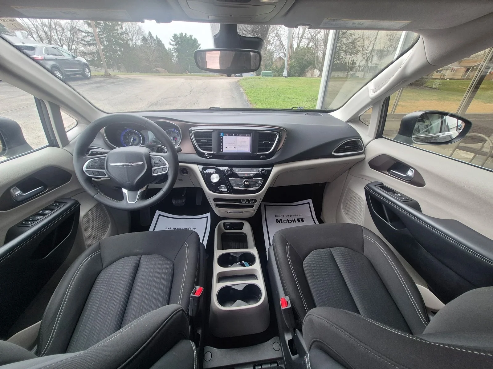 Used 2023 GRAY Chrysler LX image 6