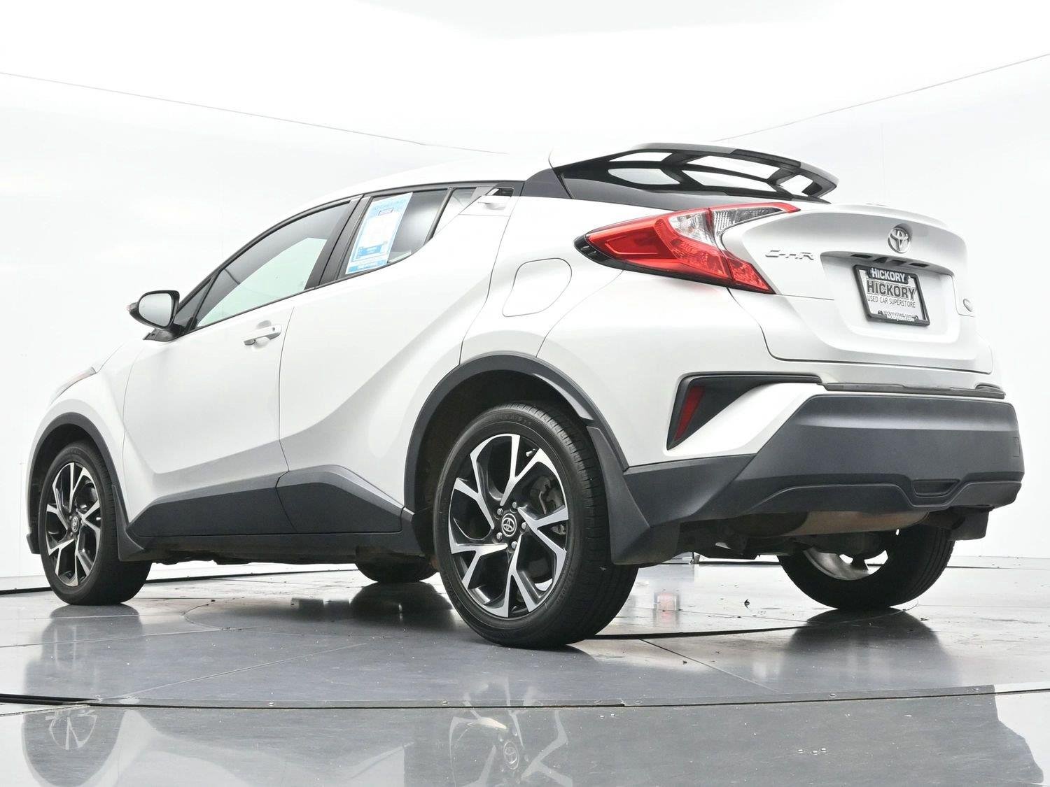 Used 2022 Wind Chill Pearl Toyota XLE image 44
