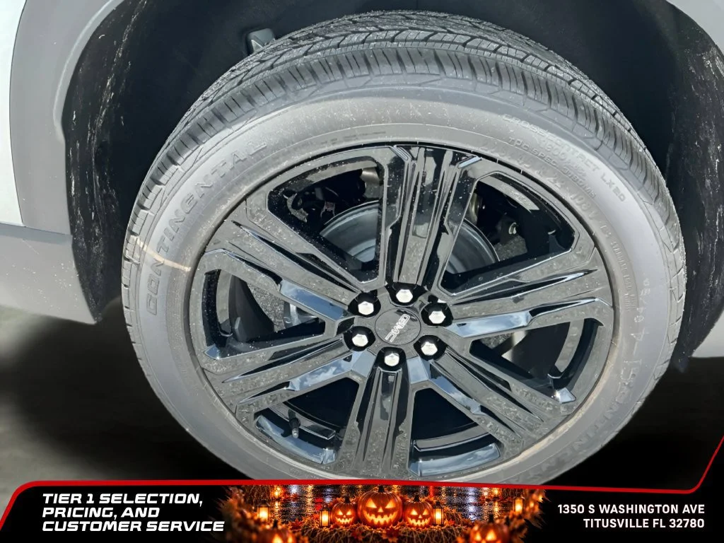 New 2026 Sterling Metallic GMC Elevation image 22