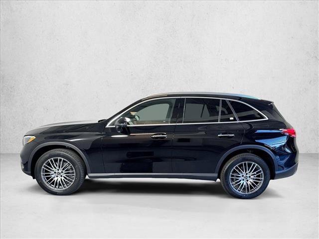 New 2026 Black Mercedes-Benz GLC 300 image 38