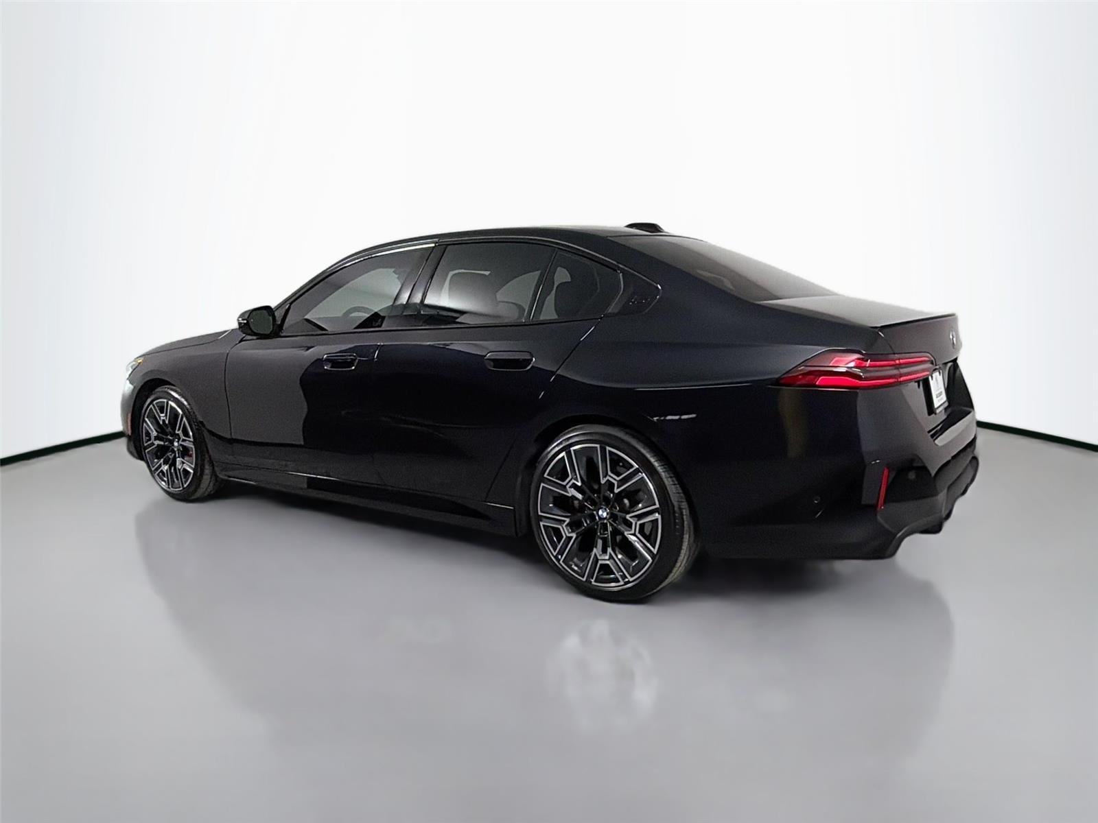 2026 BMW 5 Series 530i - Photo 8