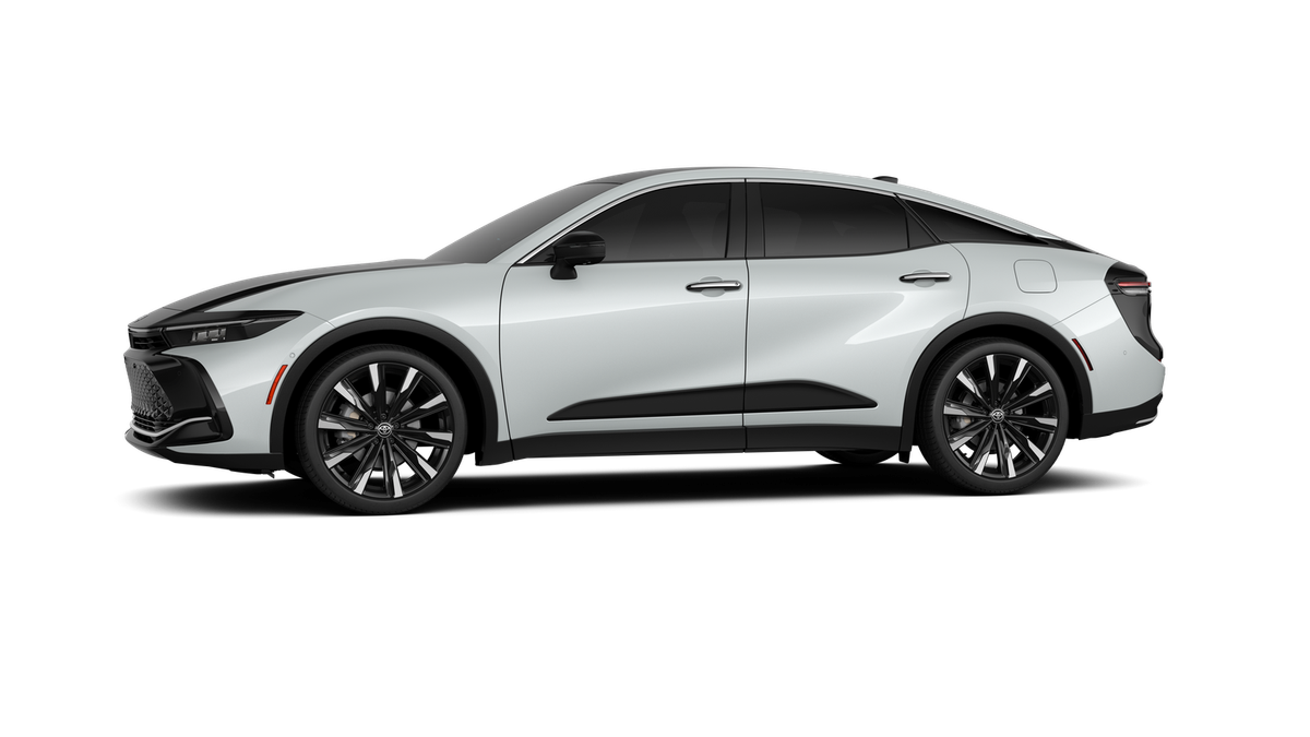 New 2026 Oxygen White with Black bi-tone Toyota Platinum image 3