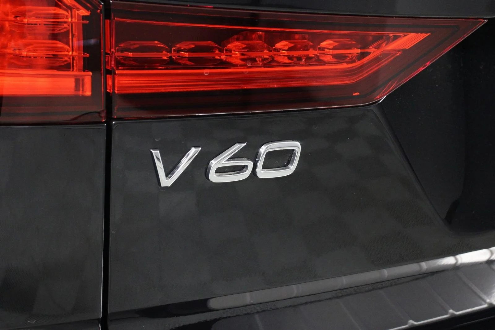 New 2026 Black Volvo B5 Plus image 16