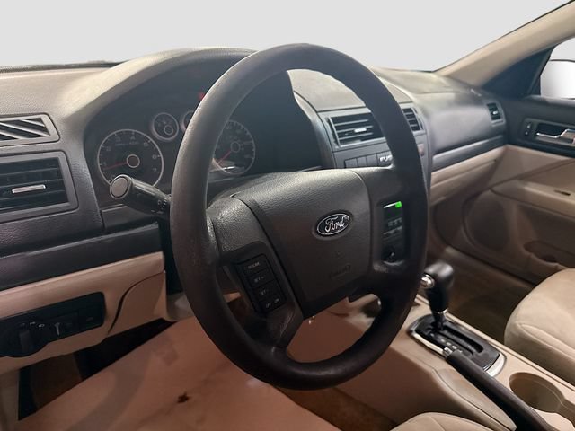 Used 2009  Ford S image 10