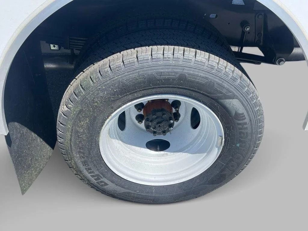 2026 Ford E-Series Cutaway Base - Photo 12