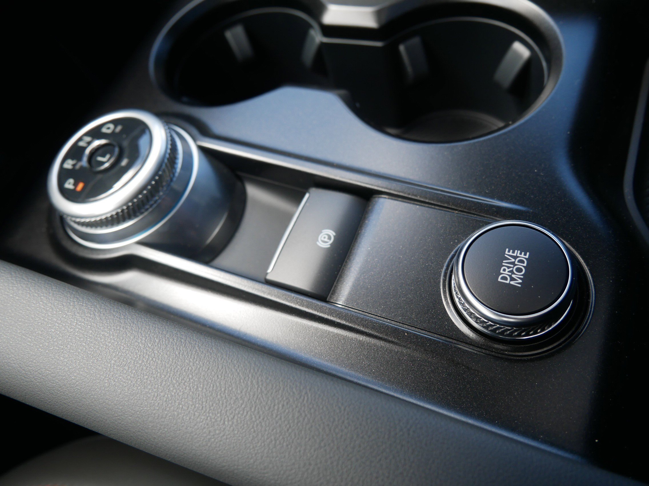New 2026 Carbonized Gray Metallic Ford Active image 14