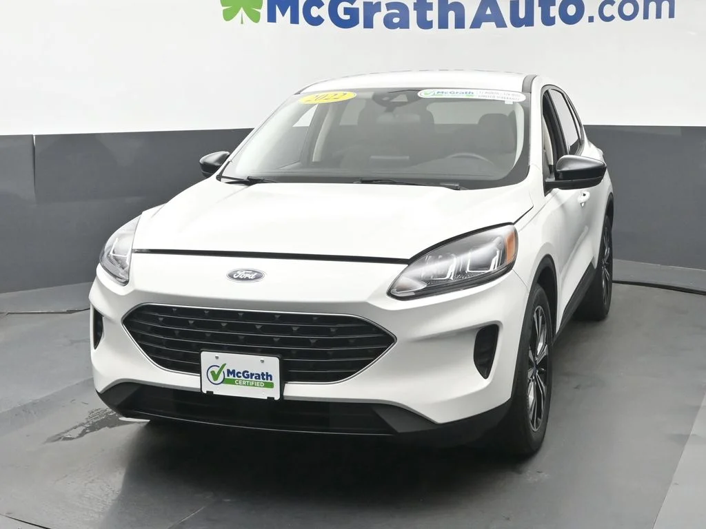 Certified Used 2022 White Ford SE image 21