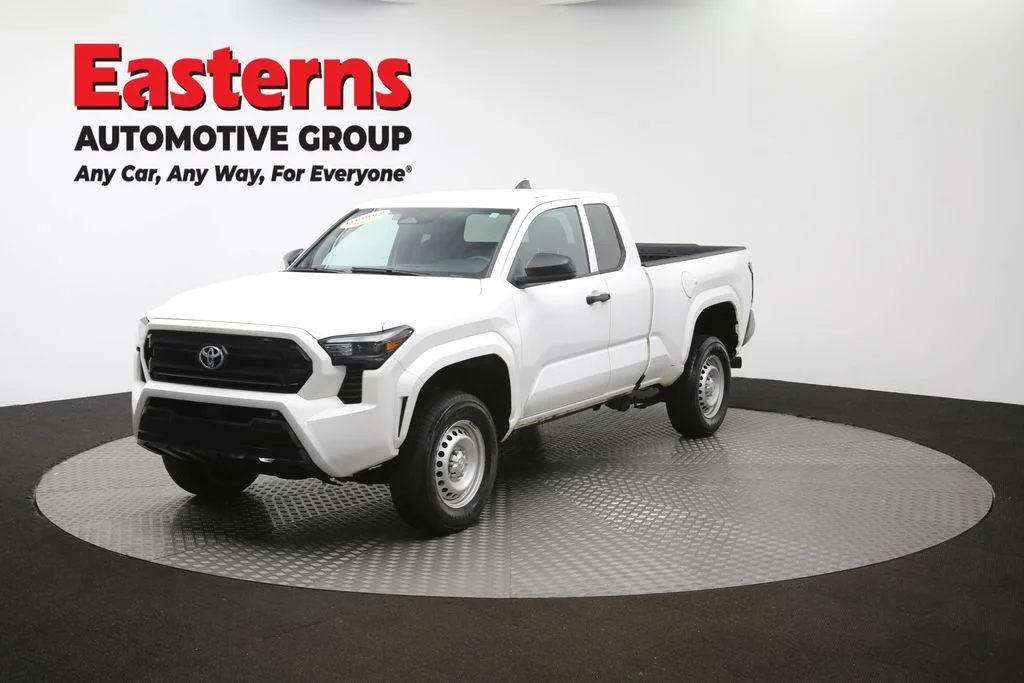 Used 2024 White Toyota SR image 111