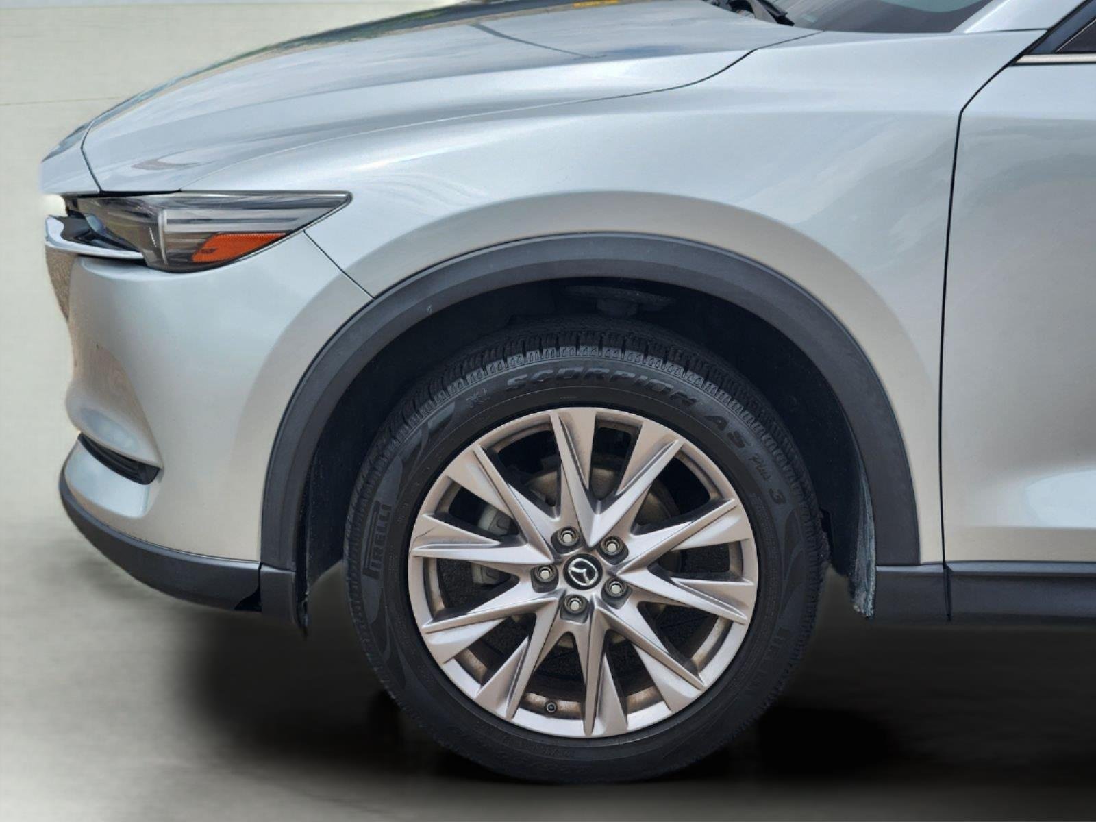 Used 2020 Sonic Silver Metallic Mazda Grand Touring image 8