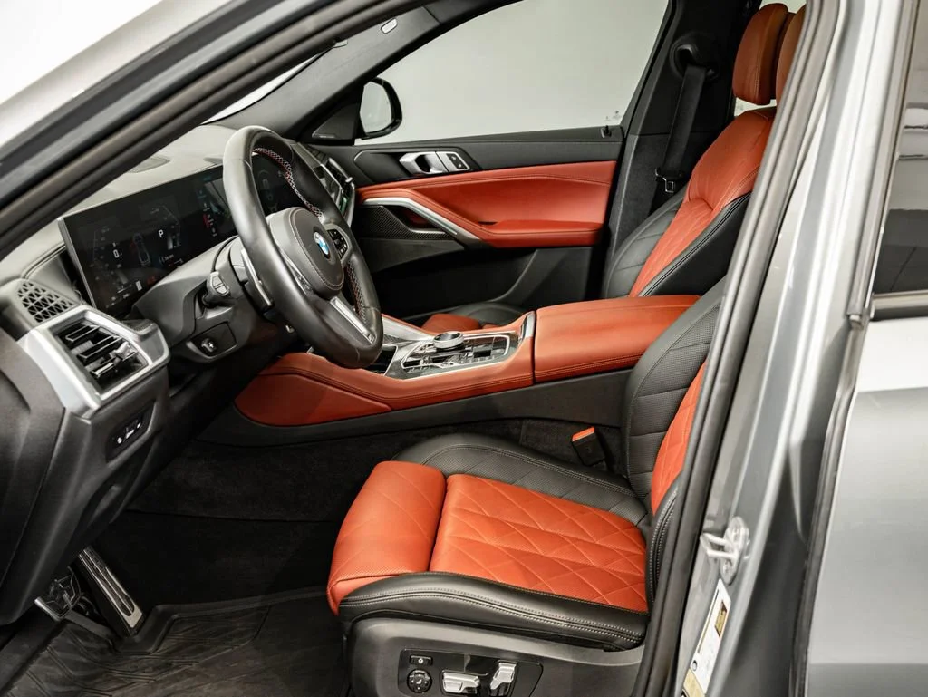 Used 2024 Skyscraper Gray Metallic BMW M60i image 22