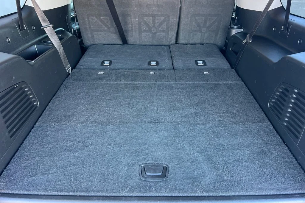 Used 2019 Black GMC SLT image 19