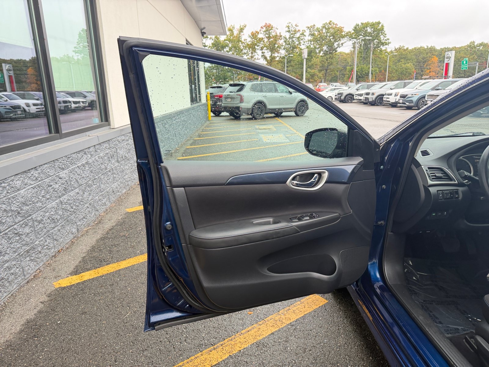 Used 2018 Deep Blue Pearl Nissan SR image 25