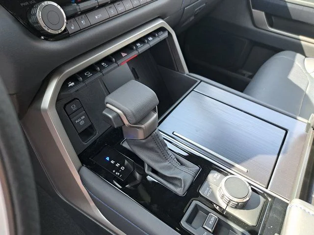 2026 Toyota Tundra Platinum - Photo 13