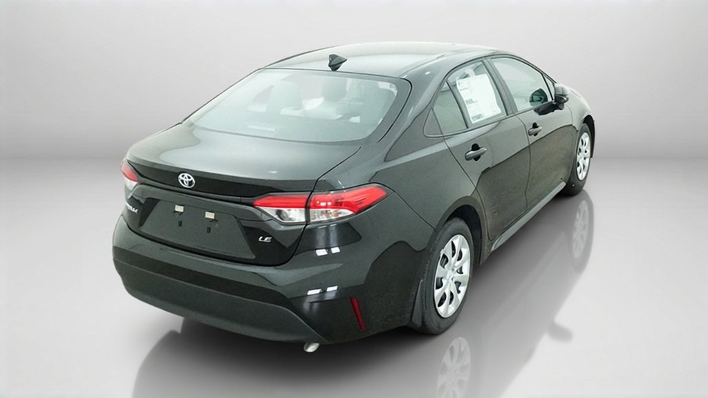 New 2027 Inked Toyota LE image 22