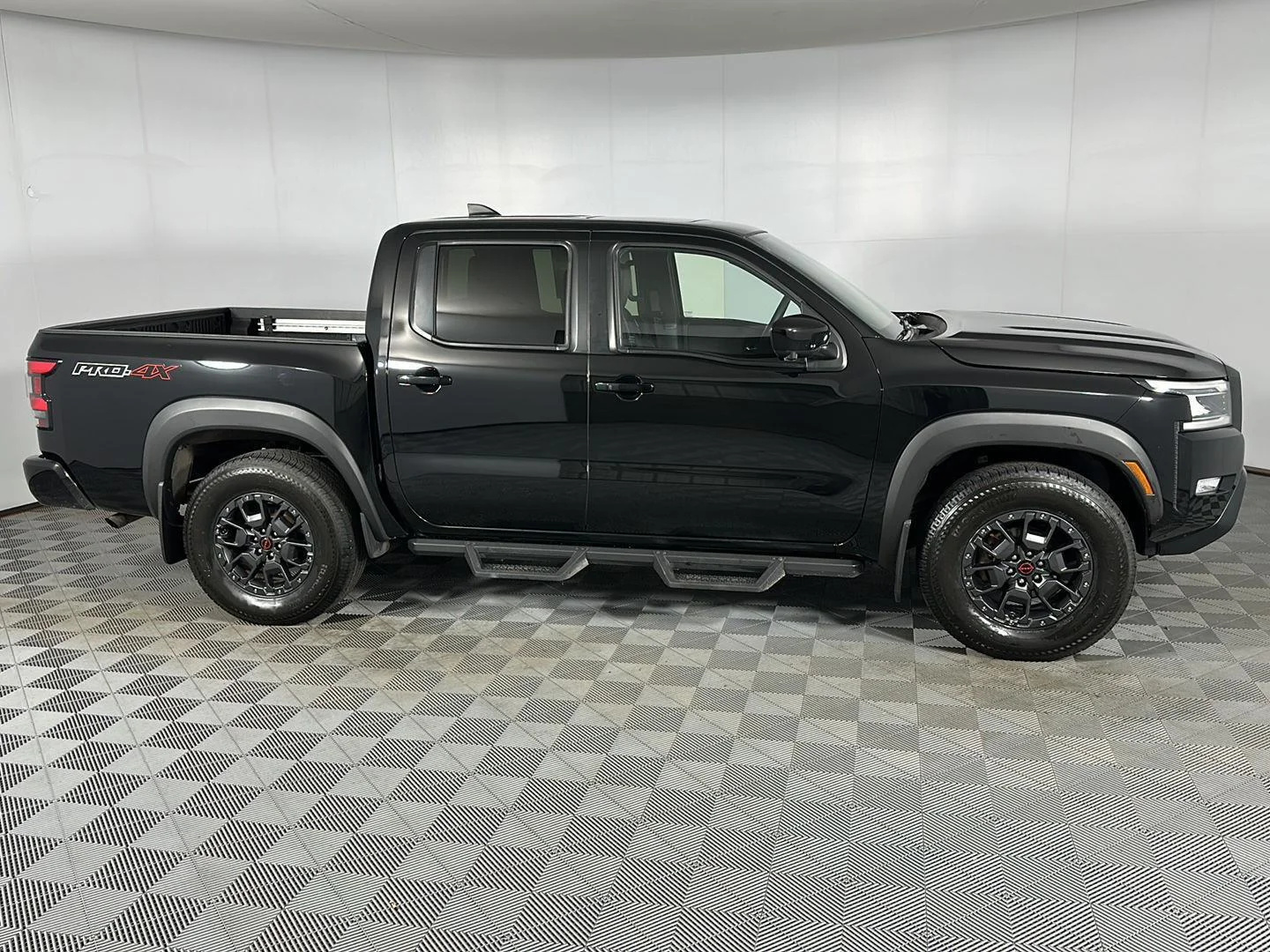 Used 2023 Super Black Nissan PRO-4X image 31