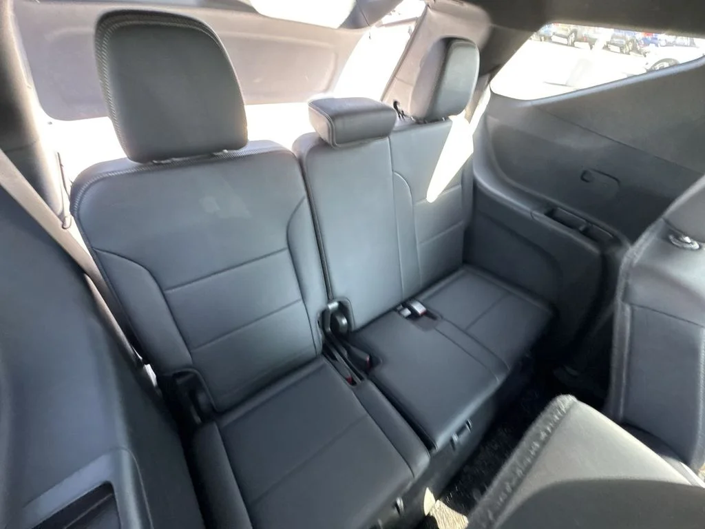 Used 2026 White Chevrolet High Country image 28