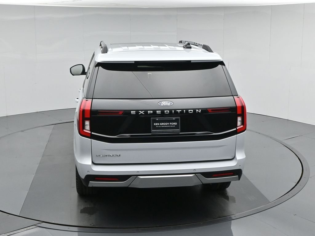 Used 2025 Silver Ford Platinum image 49