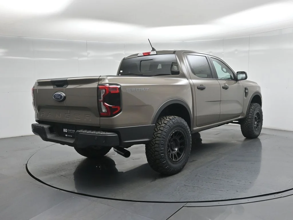 New 2026 Gray Ford XLT image 27
