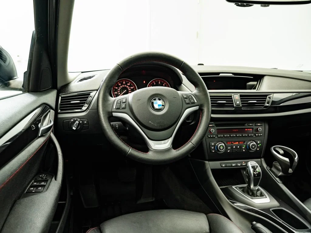 Used 2014 Alpine White BMW xDrive28i image 32