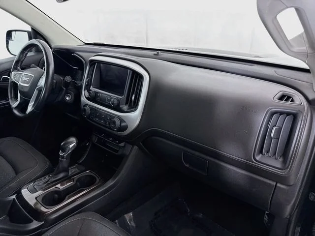 Used 2022 Black GMC Elevation image 27