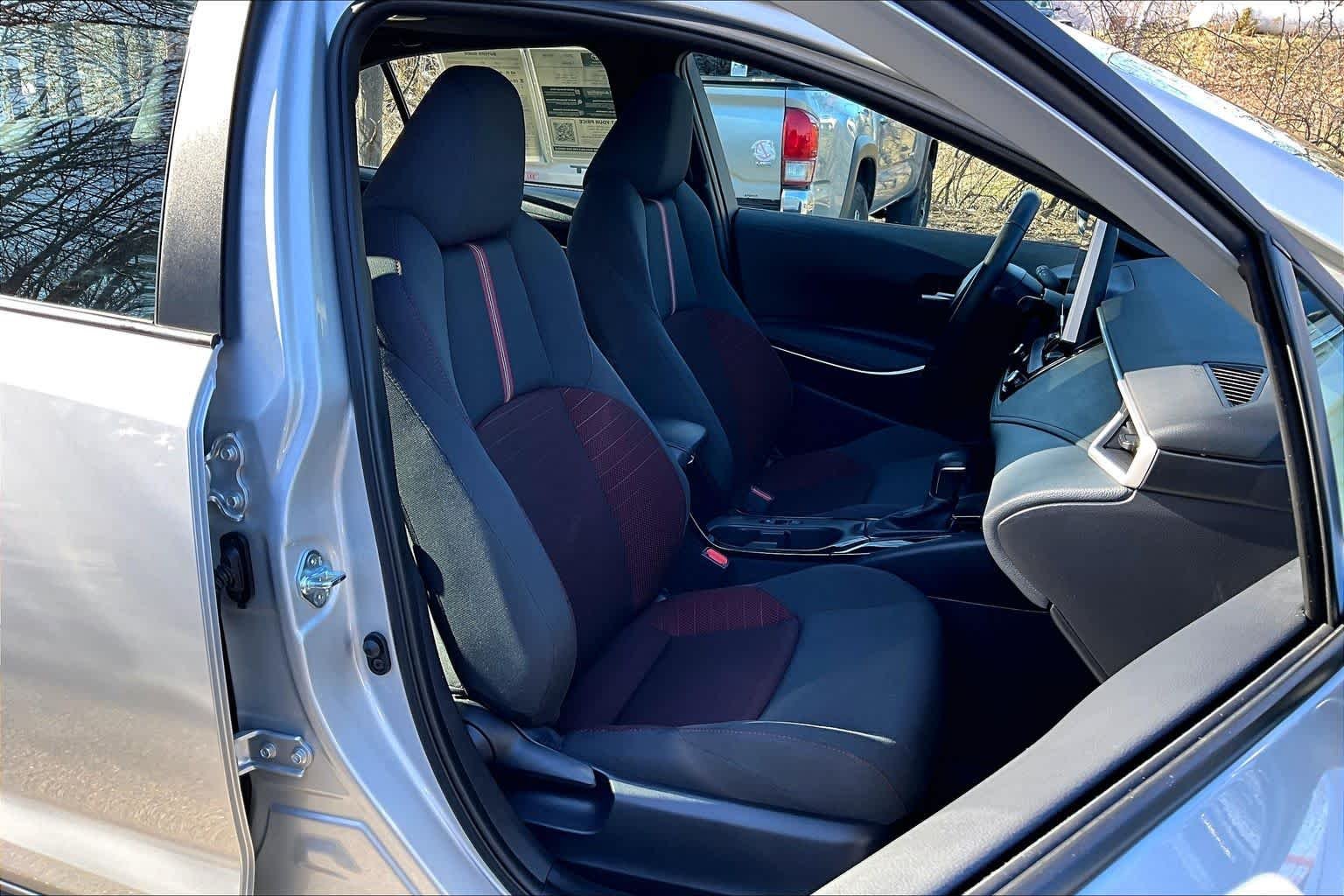 Used 2025 Classic Silver Metallic Toyota SE image 8
