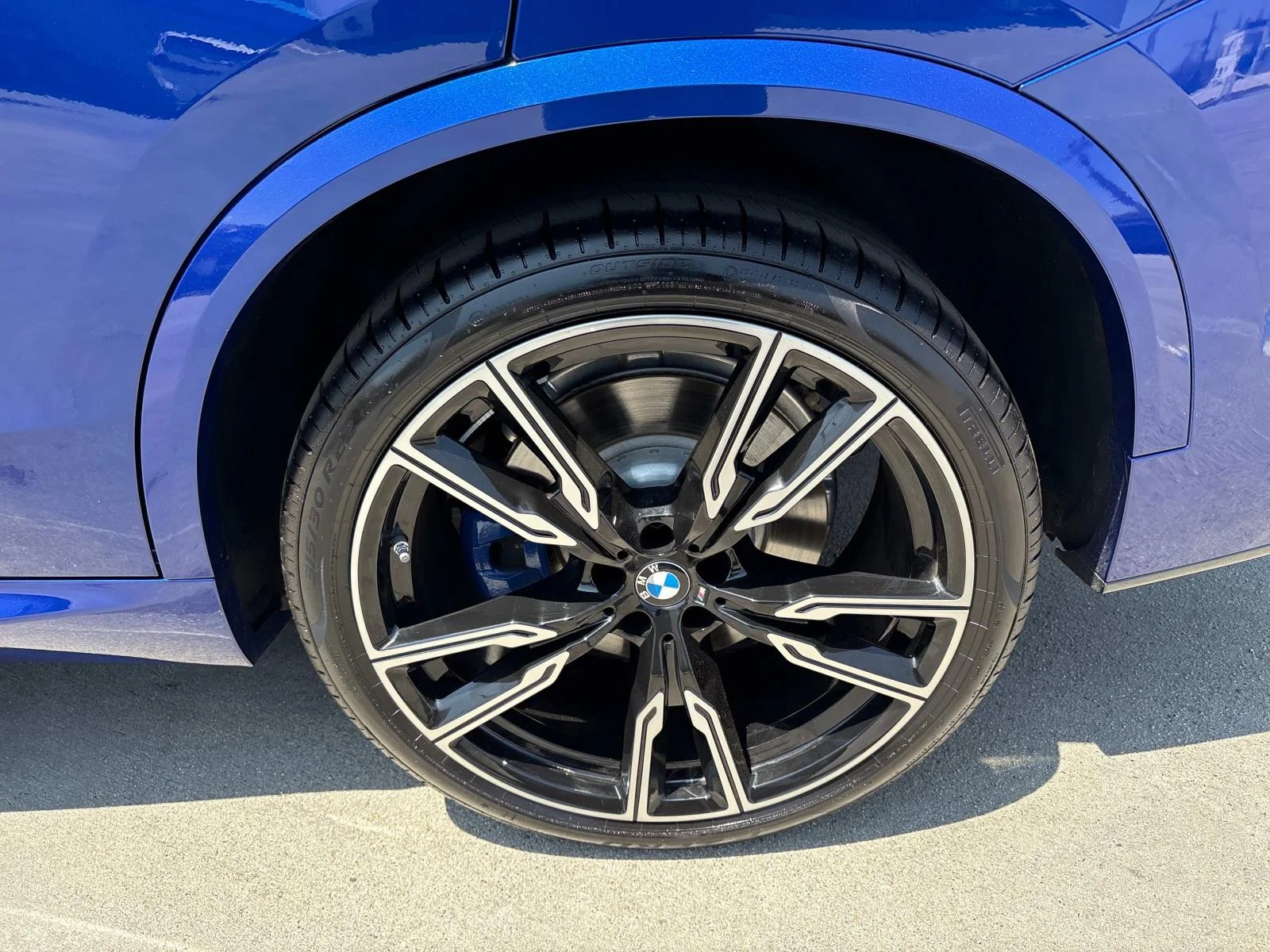 2025 BMW X5 M60i - Photo 9