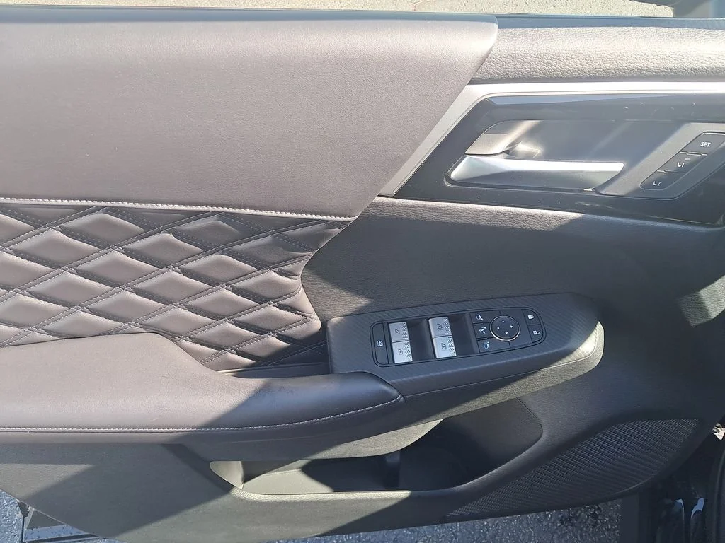 New 2026 Black Nissan Platinum image 11