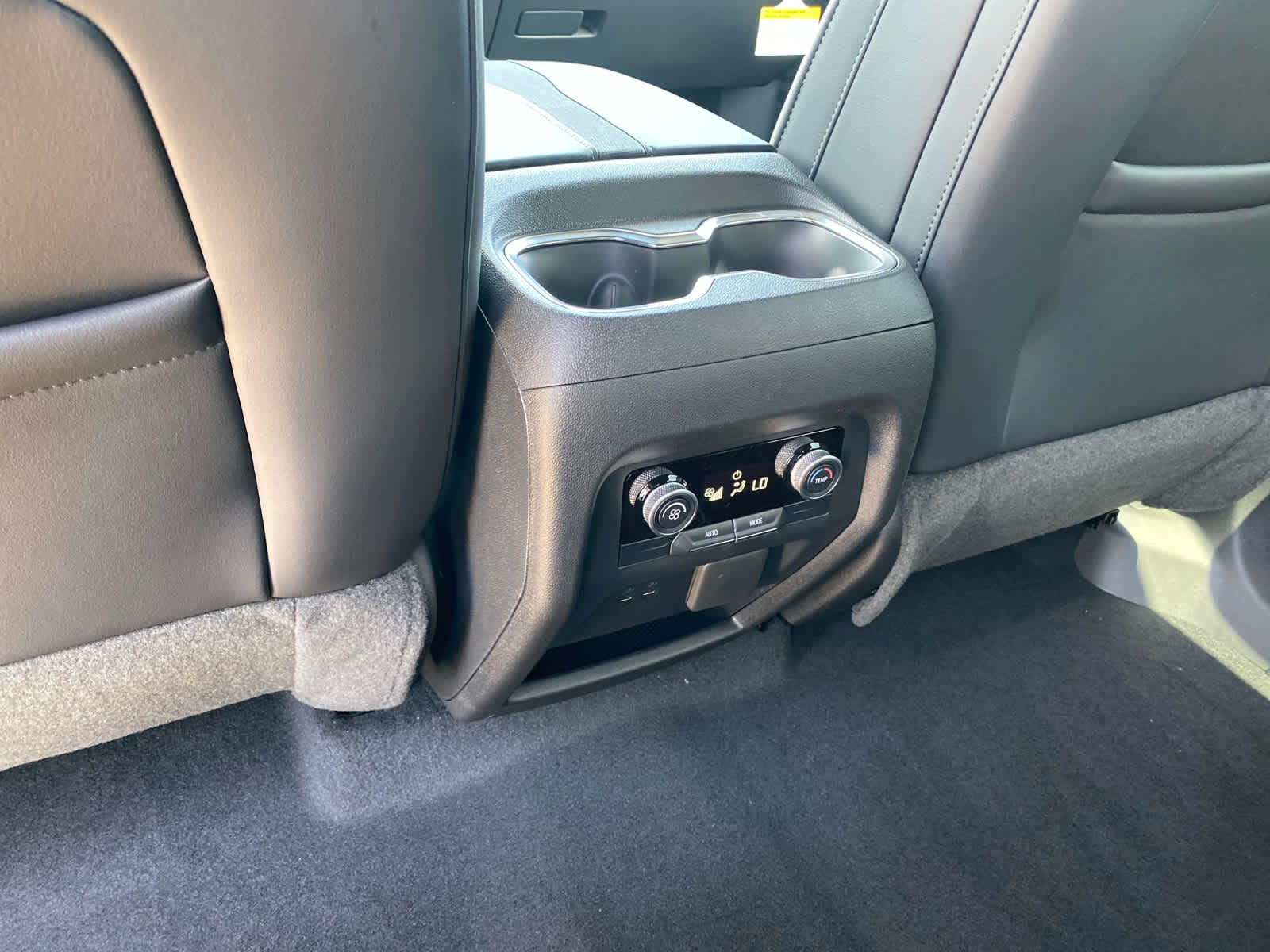 2026 Buick Enclave Sport Touring - Photo 22