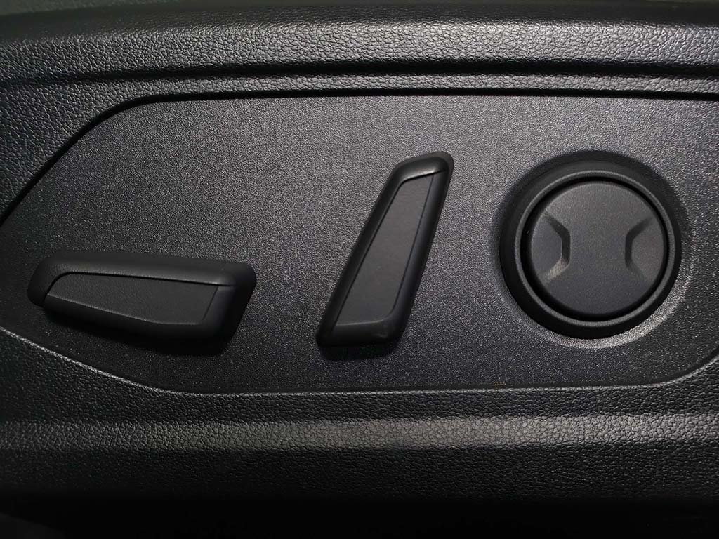 2025 Hyundai Santa Cruz Limited - Photo 31
