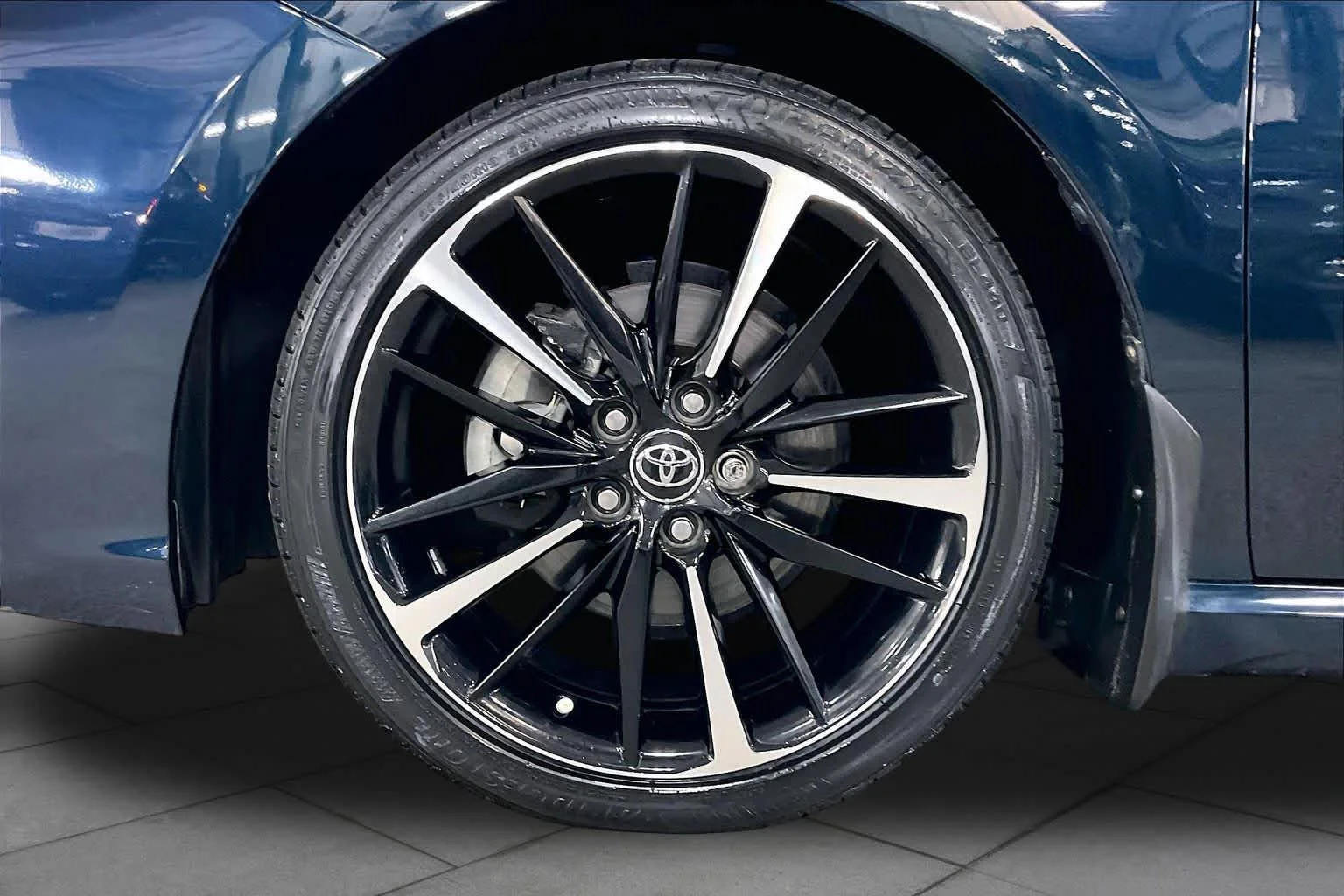 Used 2020 Galactic Aqua Mica Toyota XSE image 11