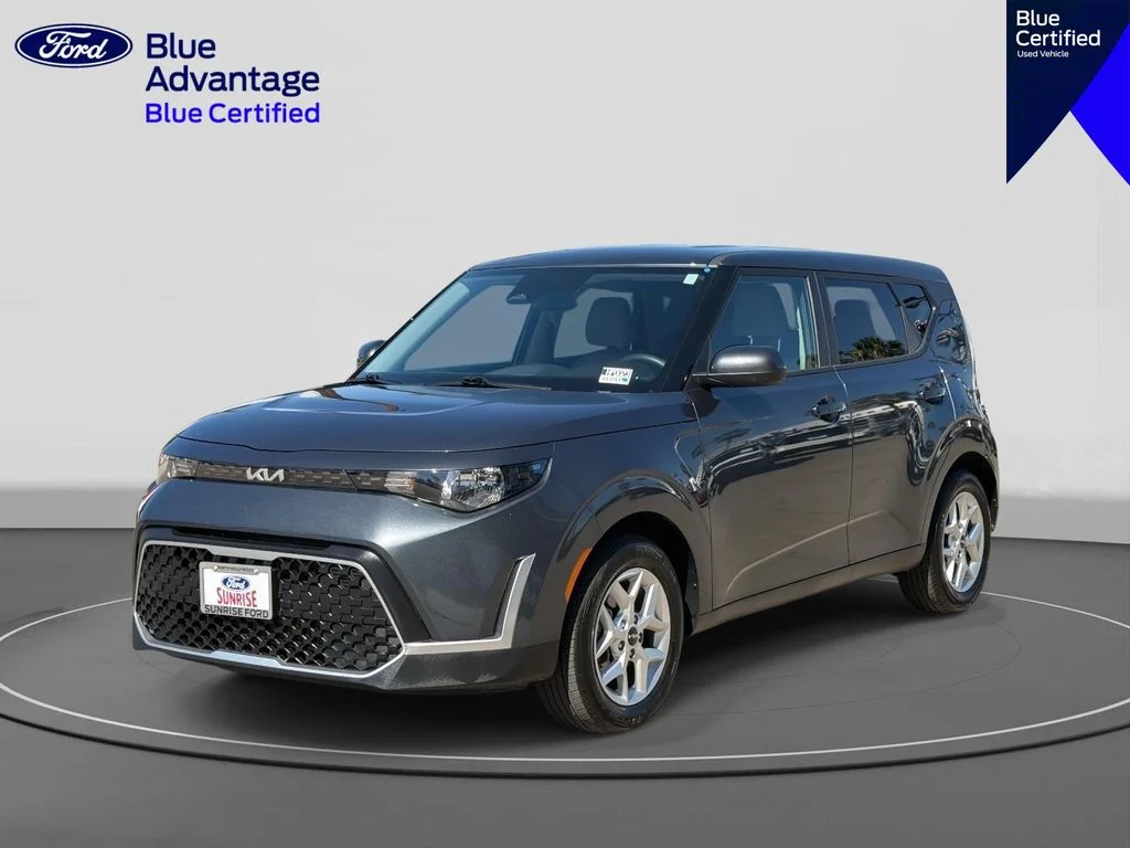 2025 Kia Soul 2.0L LX IVT's photo