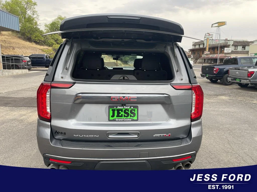 Used 2022 Satin Steel Metallic GMC AT4 image 9