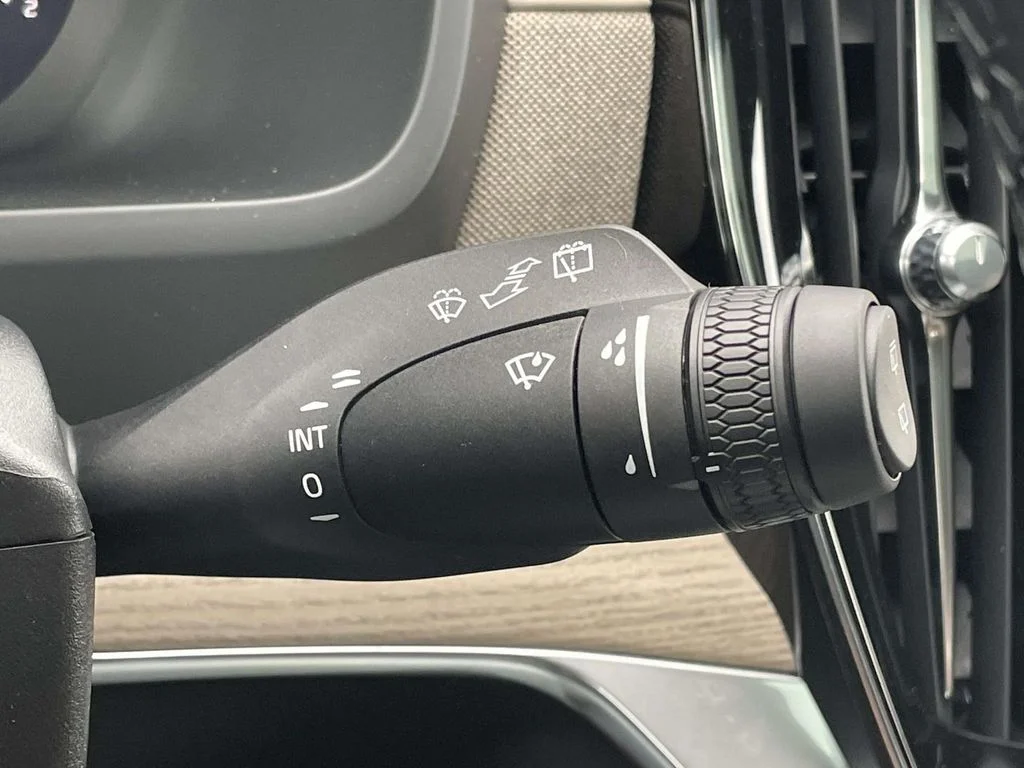 New 2026 Vapour Grey Volvo Plus image 14