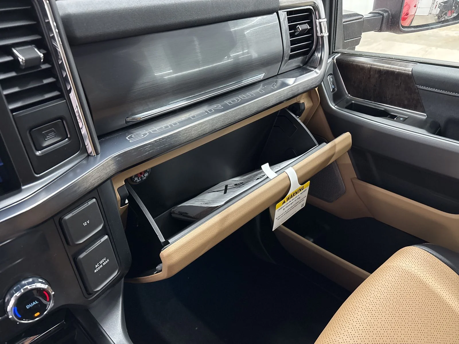 2025 Ford F-250 Super Duty Lariat - Photo 13