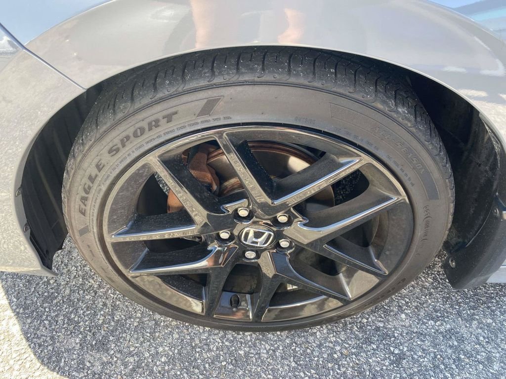 Used 2025  Honda Sport image 4