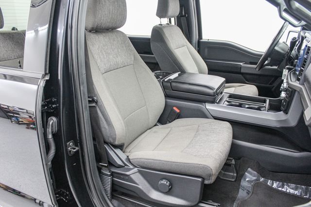 Used 2024 Black Ford XLT image 17