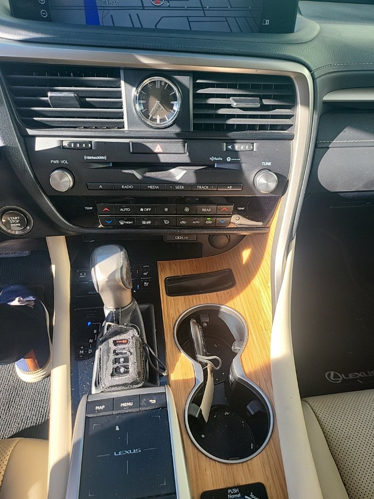 Used 2021 White Lexus 350L image 9
