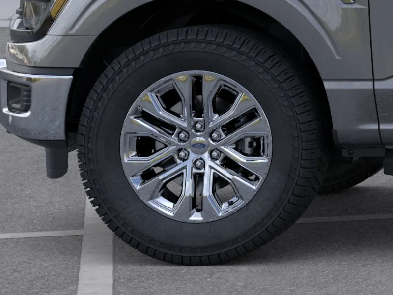 New 2026 Carbonized Gray Metallic Ford XLT image 19